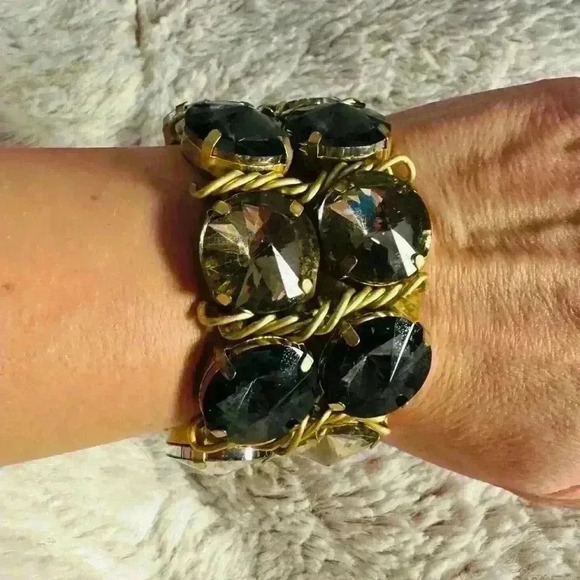 Vintage Rhinestone Jeweled Stretch Bracelet. - Picture 2 of 5